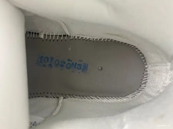 Cheap Kickmax WMNS Jordan AR0715-101 Neapolitan 11 Air 0421